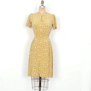 Vintage 1940’s Novelty Print Silk Dress